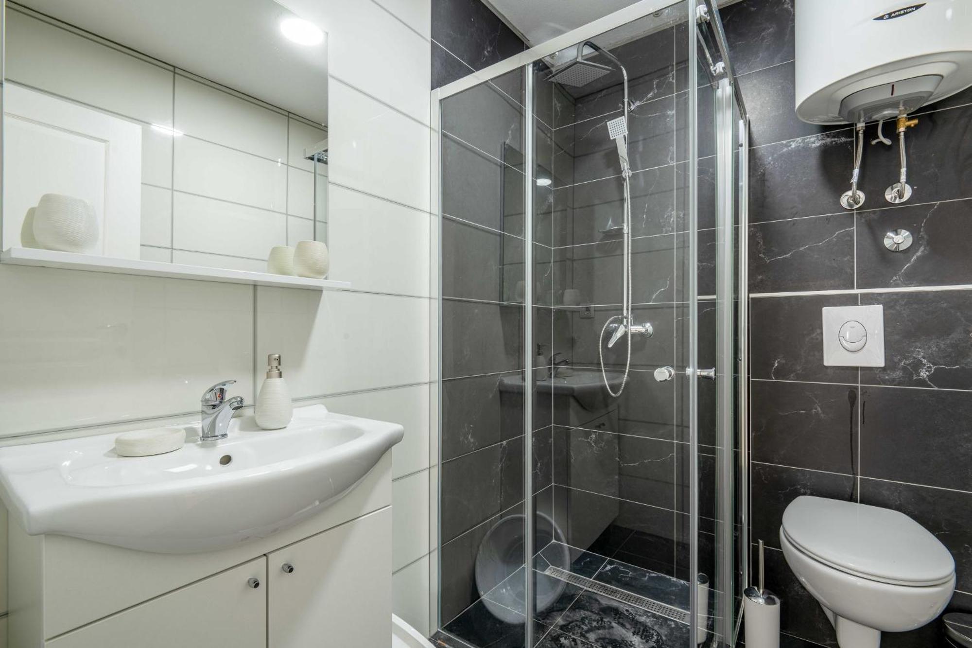 Apartments Milivojevic Bar Phòng bức ảnh