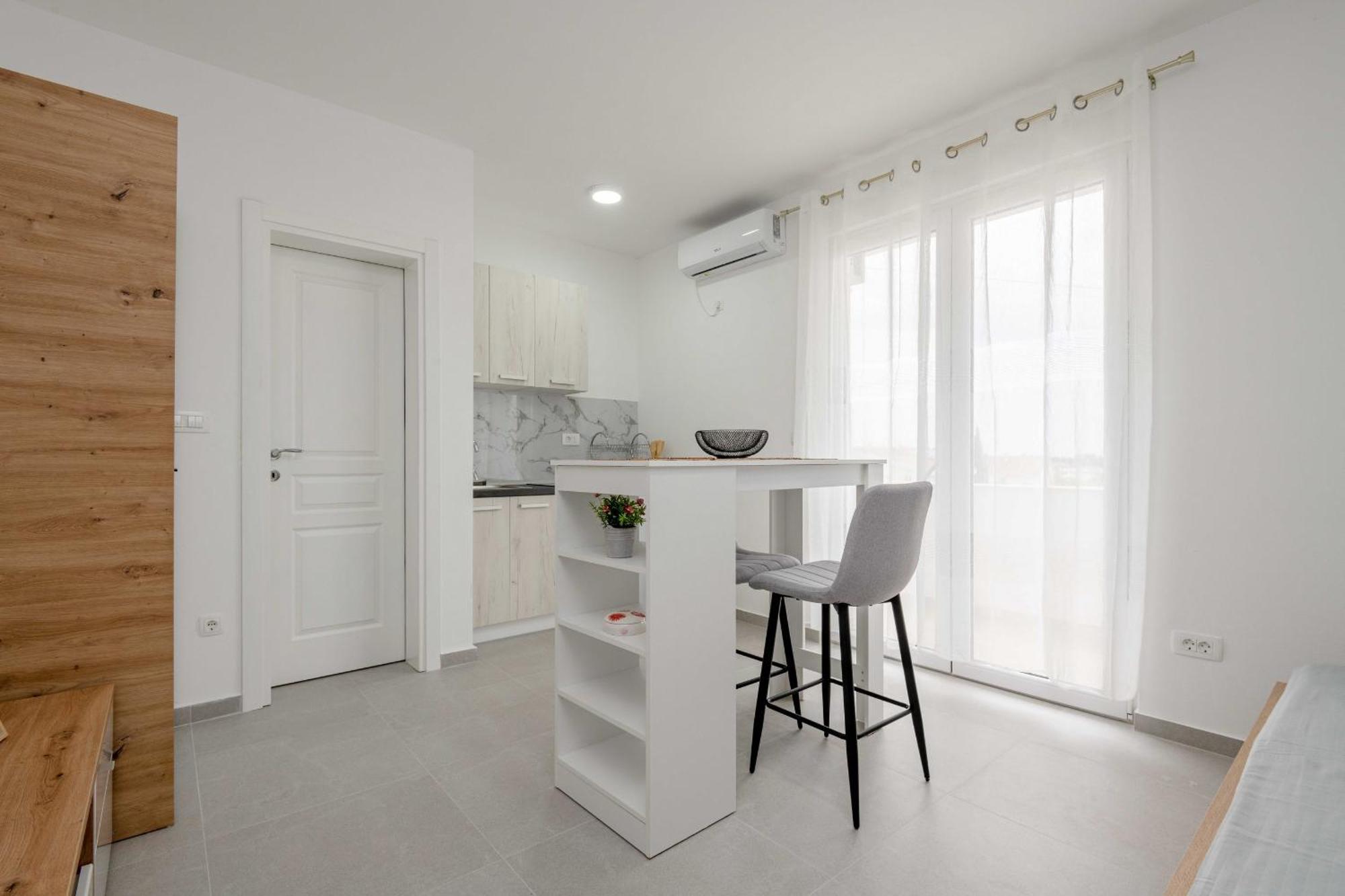 Apartments Milivojevic Bar Phòng bức ảnh