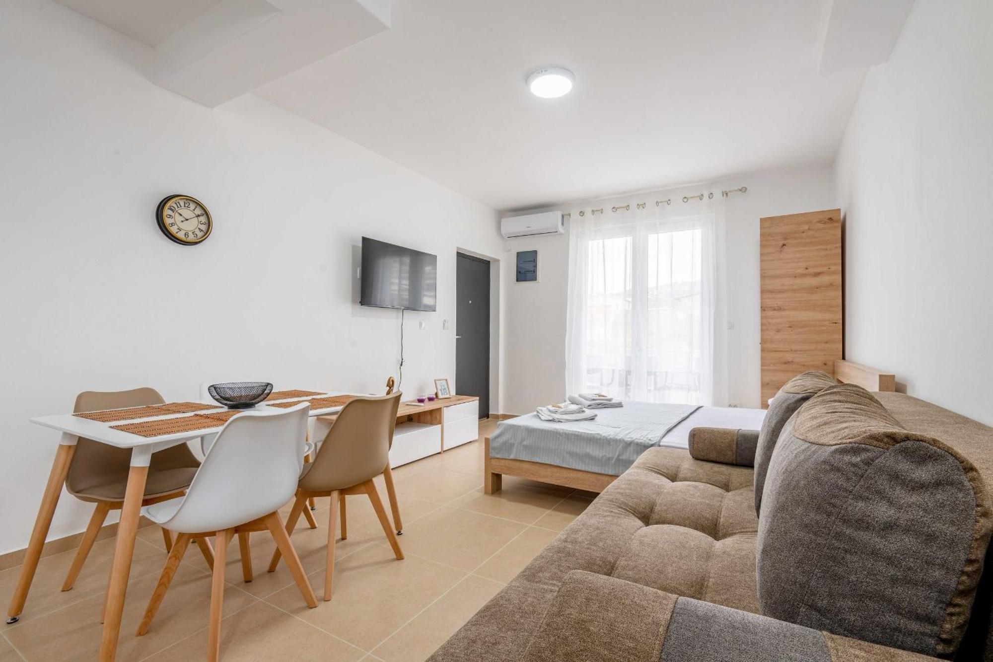 Apartments Milivojevic Bar Phòng bức ảnh